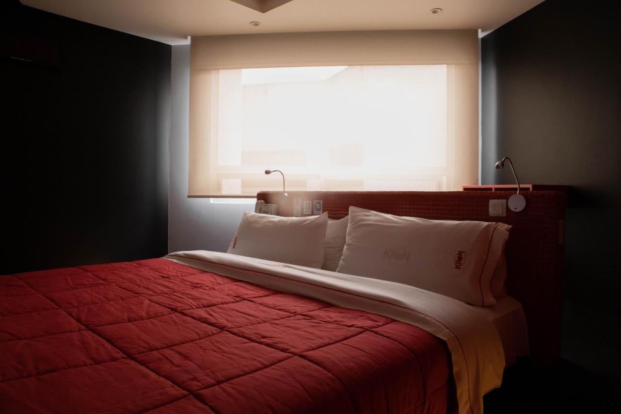 Love Hotel Kron Mexico City Ngoại thất bức ảnh