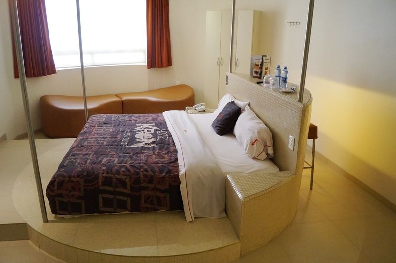 Love Hotel Kron Mexico City Ngoại thất bức ảnh